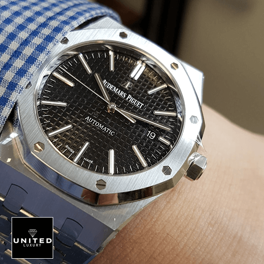 Audemars Piguet Royal Oak 15400ST.OO.1220ST.01 Replica