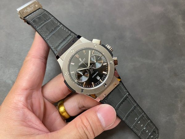 Hublot Classic Fusion 521.NX.7071.LR 45MM Mens(white)