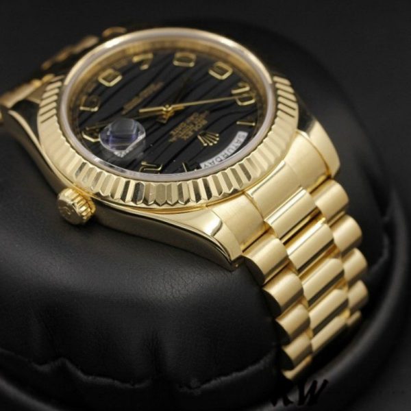 Rolex Day-Date 218238 Wave Black Dial Yellow Gold 41MM Mens Replica Watch