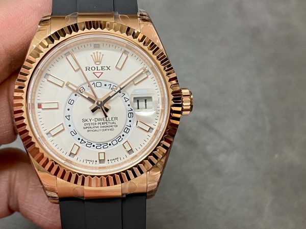 Rolex Sky Dweller 326235 42MM