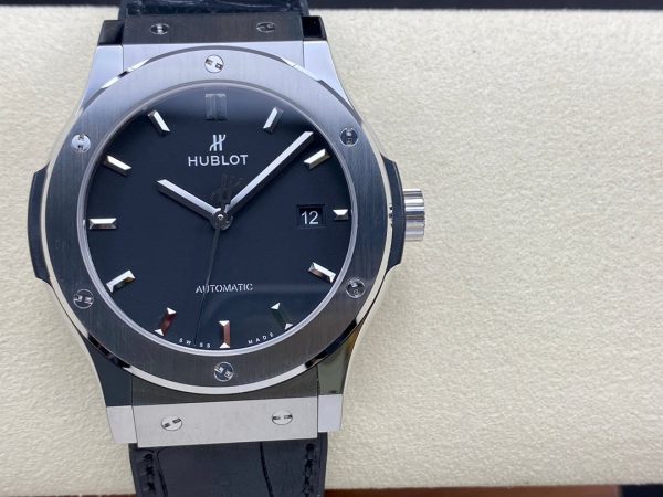 542.NX.1171.LR Hublot Classic Fusion Automatic Black(42mm)