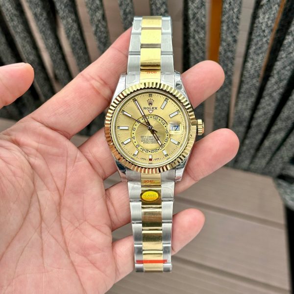 Rolex Sky Dweller Champagne Dial Yellow Gold 336933 42mm