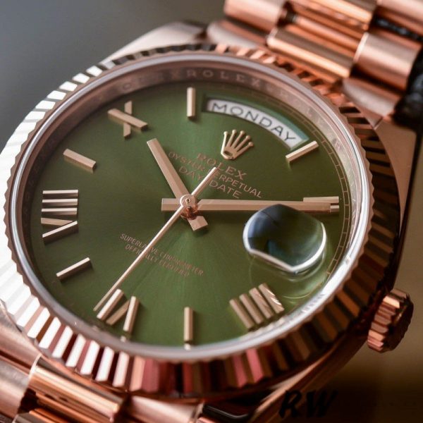 Rolex Day-Date 228235 Green Roman Numeral Dial Fluted Bezel 40mm Mens Replica Watch
