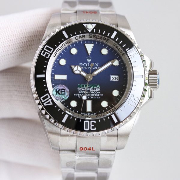 Rolex Sea-Dweller Deepsea 126660 Stainless Steel Black Blue Dial 44MM Mens Replica Watch