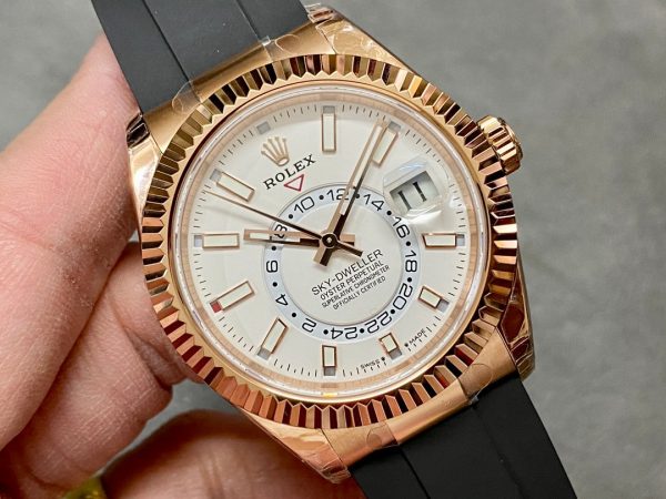 Rolex Sky Dweller 326235 42MM