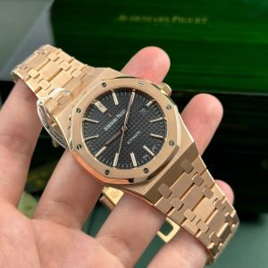 Audemars Piguet Royal Oak 15400OR Black Dial 18K Gold Wrapped Best Replica Watch ZF 41mm