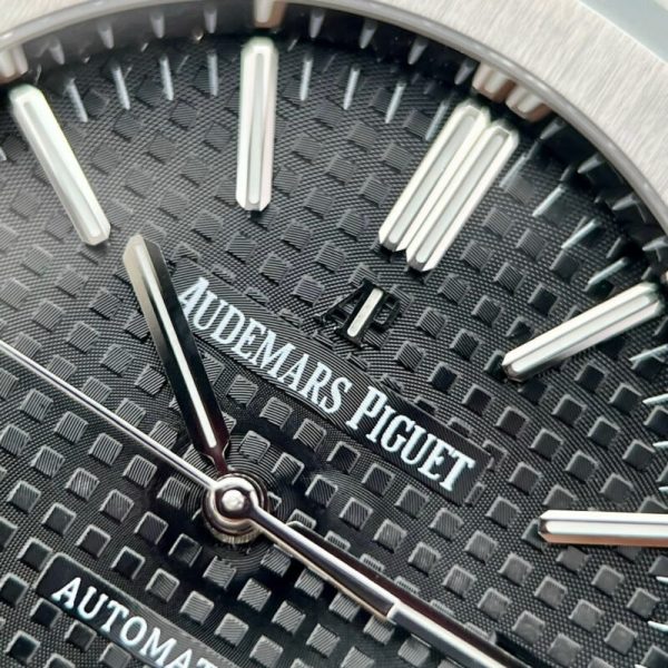 Audemars Piguet Royal Oak 15400ST Rubber Strap Black Dial Best Replica APS Factory 41mm