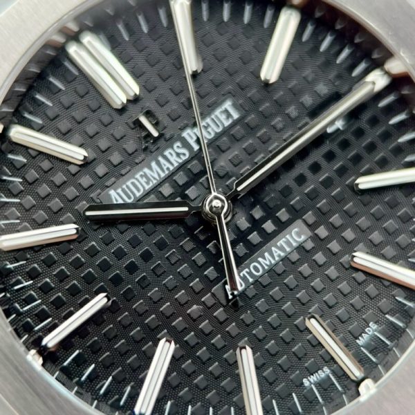 Audemars Piguet Royal Oak 15400ST Rubber Strap Black Dial Best Replica APS Factory 41mm