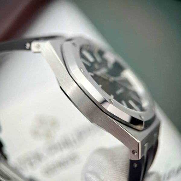 Audemars Piguet Royal Oak 15400ST Rubber Strap Black Dial Best Replica APS Factory 41mm