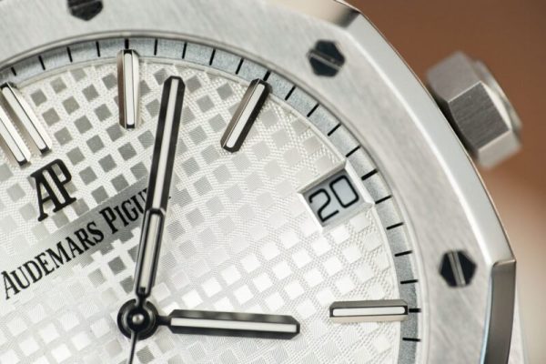 Audemars Piguet Royal Oak 15500ST White Dial Best Replica 41mm