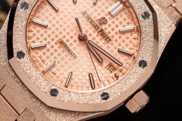 Audemars Piguet Royal Oak 15454OR Frosted Gold Pink Dial Replica 37mm