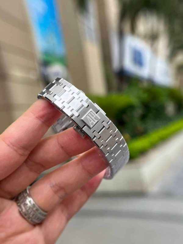 Audemars Piguet Royal Oak 77351ST Blue Dial Diamond Bezel Replica 34mm