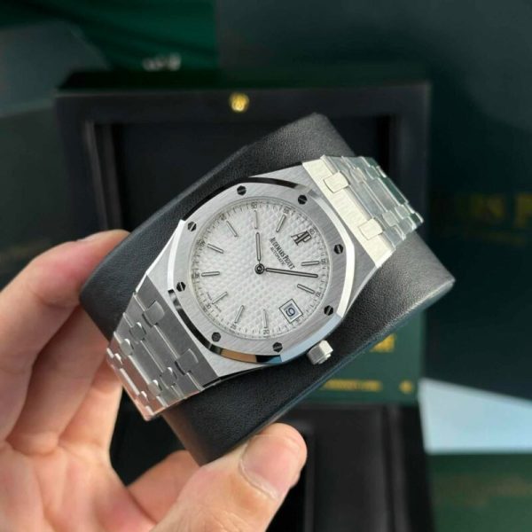 Audemars Piguet Royal Oak Jumbo Extra Thin 15202ST White Guilloche Dial Replica 39mm