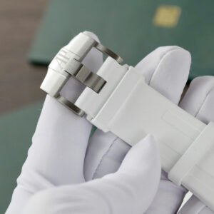 Audemars Piguet Royal Oak Offshore Diver 15707CB White Dial White Ceramic Rubber Best Replica APSF 42mm