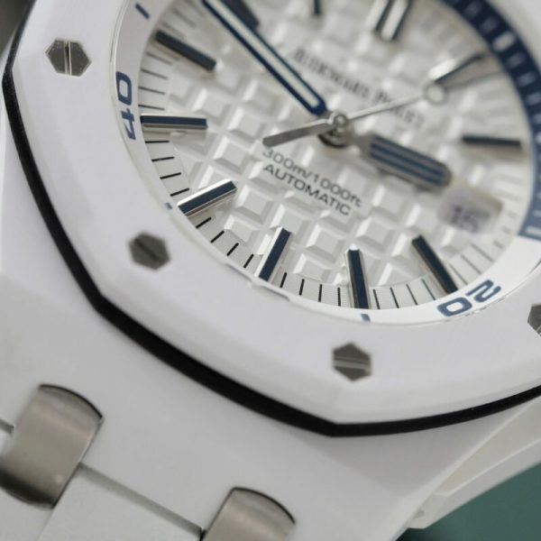 Audemars Piguet Royal Oak Offshore Diver 15707CB White Dial White Ceramic Rubber Best Replica APSF 42mm