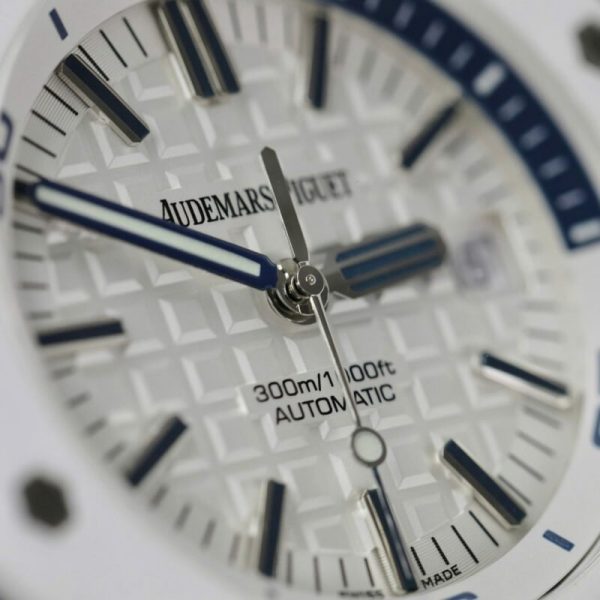 Audemars Piguet Royal Oak Offshore Diver 15707CB White Dial White Ceramic Rubber Best Replica APSF 42mm