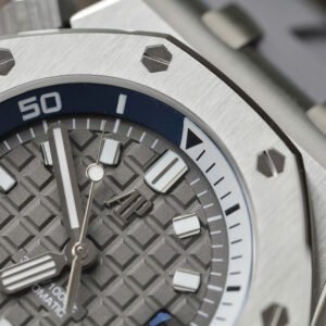 Audemars Piguet Royal Oak Offshore Diver 15720ST Grey Dial Rubber Replica IPF 42mm