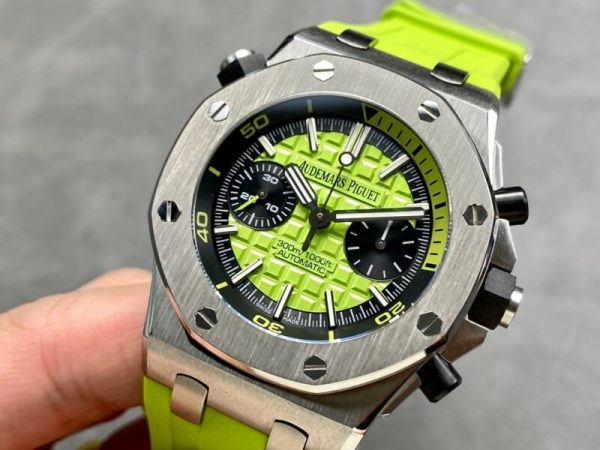 Audemars Piguet Royal Oak Offshore Diver Chronograph 26703ST Green Dial Rubber Best Replica JHF 42mm