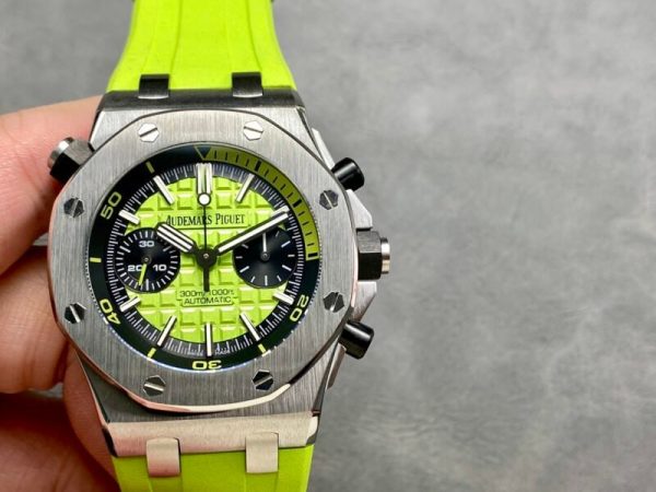 Audemars Piguet Royal Oak Offshore Diver Chronograph 26703ST Green Dial Rubber Best Replica JHF 42mm