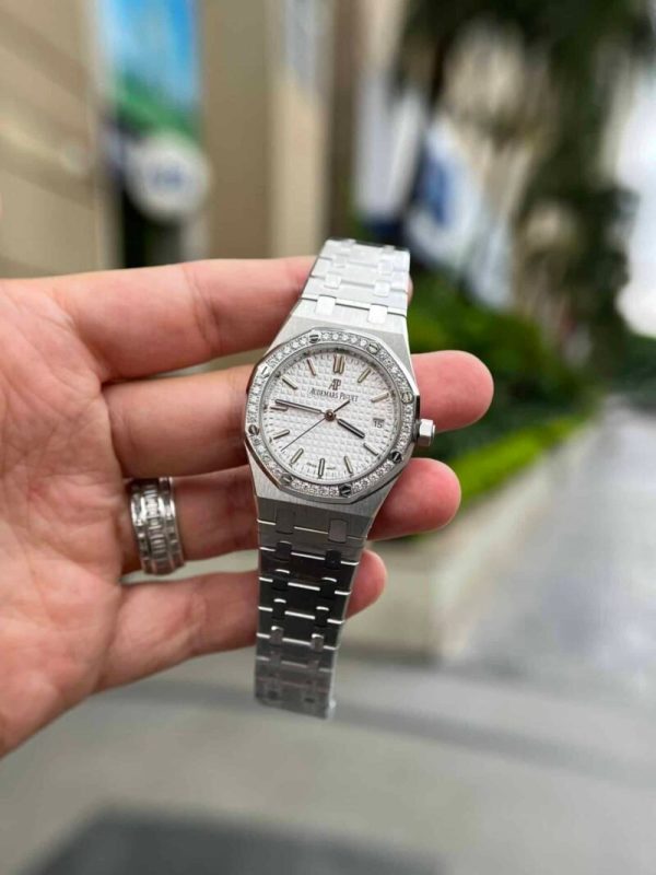 Audemars Piguet Royal Oak Lady White Dial Diamond Bezel Replica 34mm