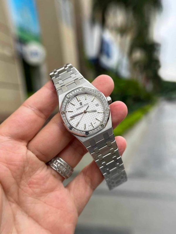 Audemars Piguet Royal Oak Lady White Dial Diamond Bezel Replica 34mm