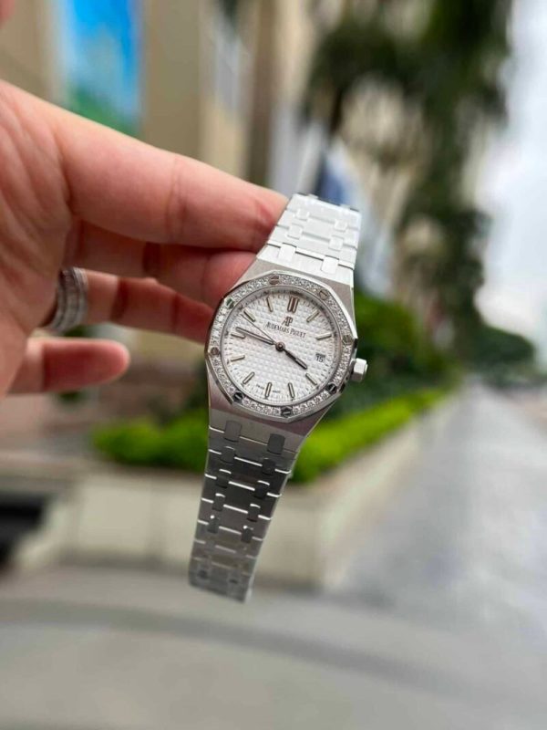 Audemars Piguet Royal Oak Lady White Dial Diamond Bezel Replica 34mm