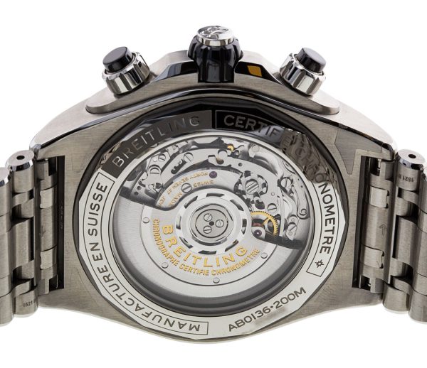 Super Chronomat B01 44
AB0136