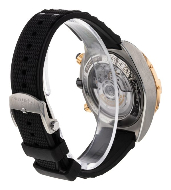 Super Chronomat B01 44
UB0136