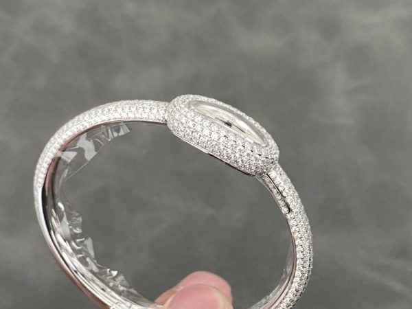 Cartier Baignoire HPI01607 Mini Model Silver Dial Iced Out Moissanite Best Replica (Wrist Size 15, 16, 17cm)