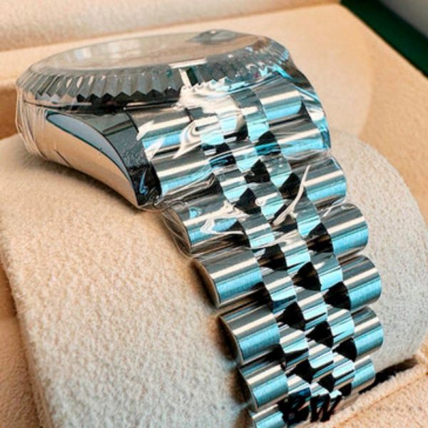 Rolex Sky-Dweller 326934 Fluted Bezel Blue Dial 42MM Replica Watch