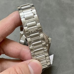 IWC Ingenieur Automatic IW328901 Black Dial 1:1 Best Replica V7 Factory 40mm