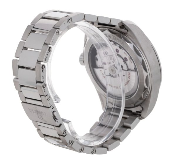 Aqua Terra 150m GMT
220.10.43.22.03.001