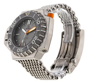Seamaster Ploprof 1200m
227.90.55.21.99.001