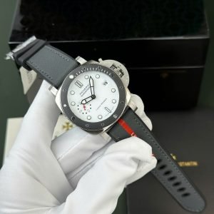Panerai Submersible Luna Rossa PAM01579 White Dial Leather Strap Best Replica VSF 42mm