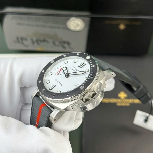 Panerai Submersible Luna Rossa PAM01579 White Dial Leather Strap Best Replica VSF 42mm