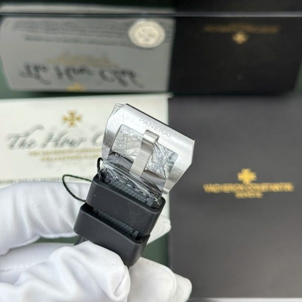 Panerai Submersible Luna Rossa PAM01579 White Dial Leather Strap Best Replica VSF 42mm
