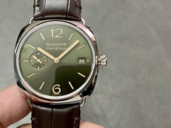 Panerai Radiomir Quaranta PAM1386 Green Dial Leather Strap 1:1 Best Replica VSF 40mm