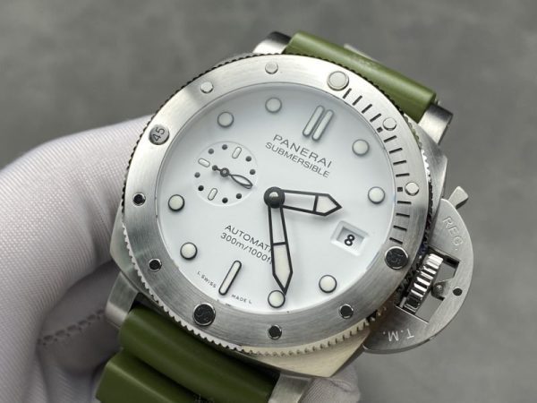Panerai Submersible Quarantaquattro Bianco PAM1226 White Dial Green Rubber Strap 1:1 Best Replica VSF 44mm