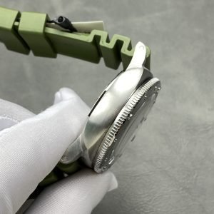 Panerai Submersible Quarantaquattro Bianco PAM1226 White Dial Green Rubber Strap 1:1 Best Replica VSF 44mm