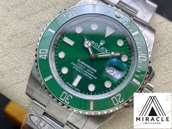 ROLEX-SUBMARINER-ref.116610LV-0002-Elite Clone-40mm-Replica Watch