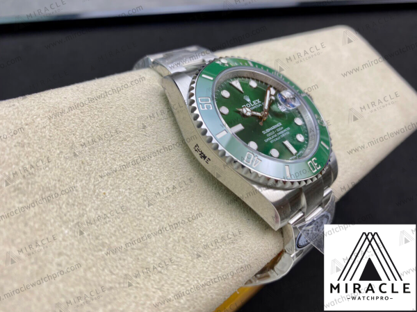 ROLEX-SUBMARINER-ref.116610LV-0002-Elite Clone-40mm-Replica Watch