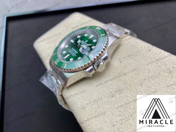 ROLEX-SUBMARINER-ref.116610LV-0002-Elite Clone-40mm-Replica Watch
