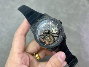 Roger Dubuis Excalibur Monotourbillon DBEX0577 Black Carbon Fiber 1:1 Best Replica BBR 42mm