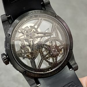 Roger Dubuis Excalibur Monotourbillon DBEX0577 Black Carbon Fiber 1:1 Best Replica BBR 42mm