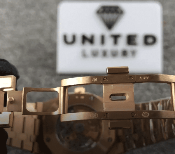 Audemars Piguet Royal Oak 15400OR.OO.1220OR.02 Replica