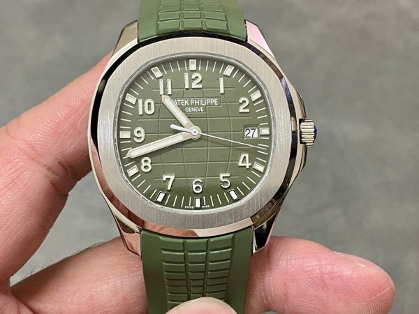 Replica Patek Philippe Aquanaut 5168G 010 40mm Mens Watch(gold)