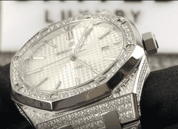 Audemars Piguet Iced Out Replica
