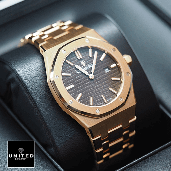 Ap Quartz Replica