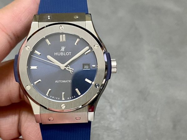 Hublot Classic Fusion 301.PB.131.RX 42mm Mens(silver)