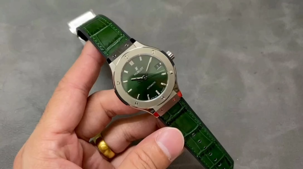 511.NX.8970.LR Hublot Classic Fusion Automatic Green(45mm)